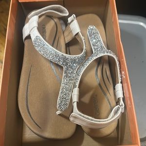 Jade Sparkle Aetrex women’s sandle.